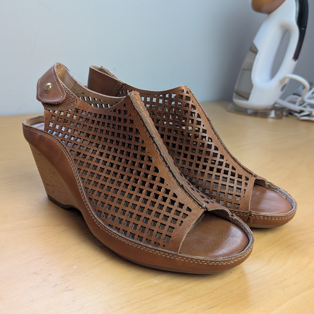 Pikolinos bare feet and Capri sandals Tan Leather Wedge Size 35 = 4.5, 5 US - Picture 5 of 14